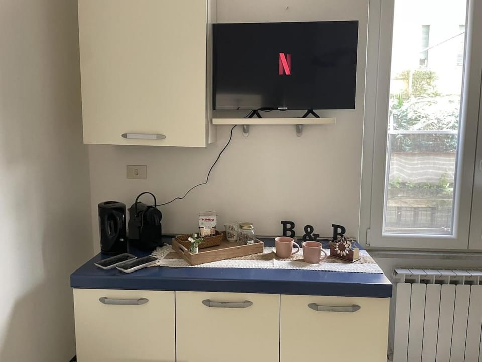TV and multimedia, Coffee/tea facilities