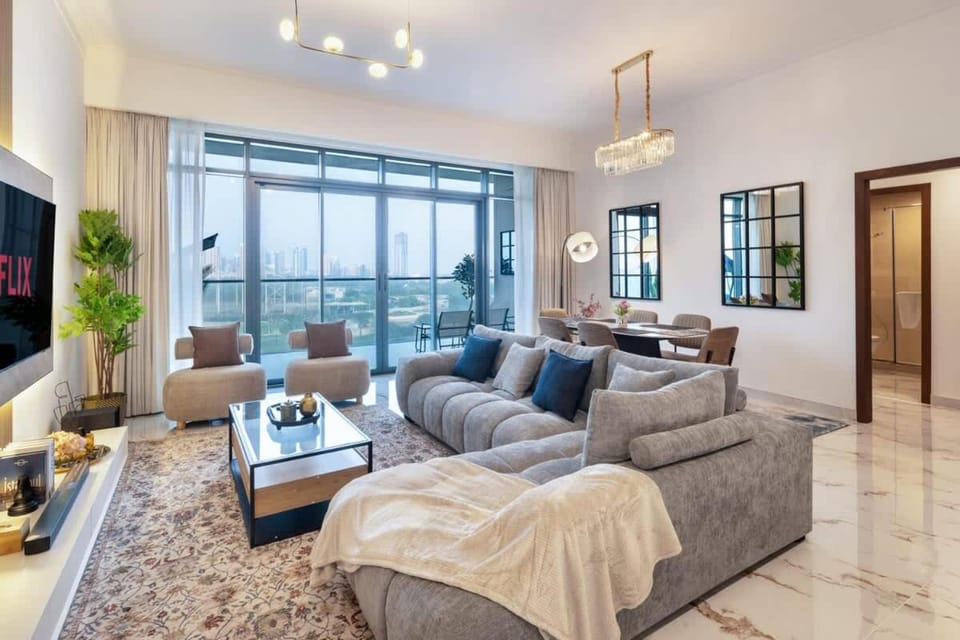 Elite 4BR All Golf View Bedrooms Vida Hills Apartment in Dubai
