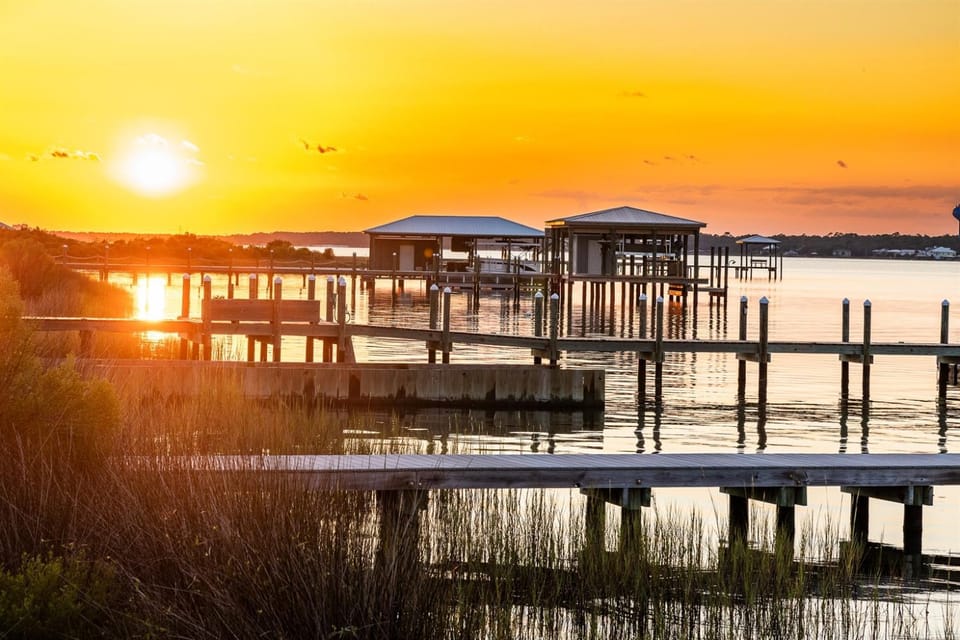 Steps to Gulf Beach & Private Lagoon Amenities House in West Beach