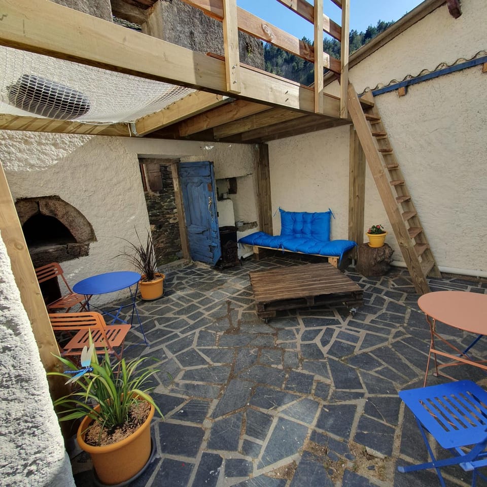 Patio, Balcony/Terrace