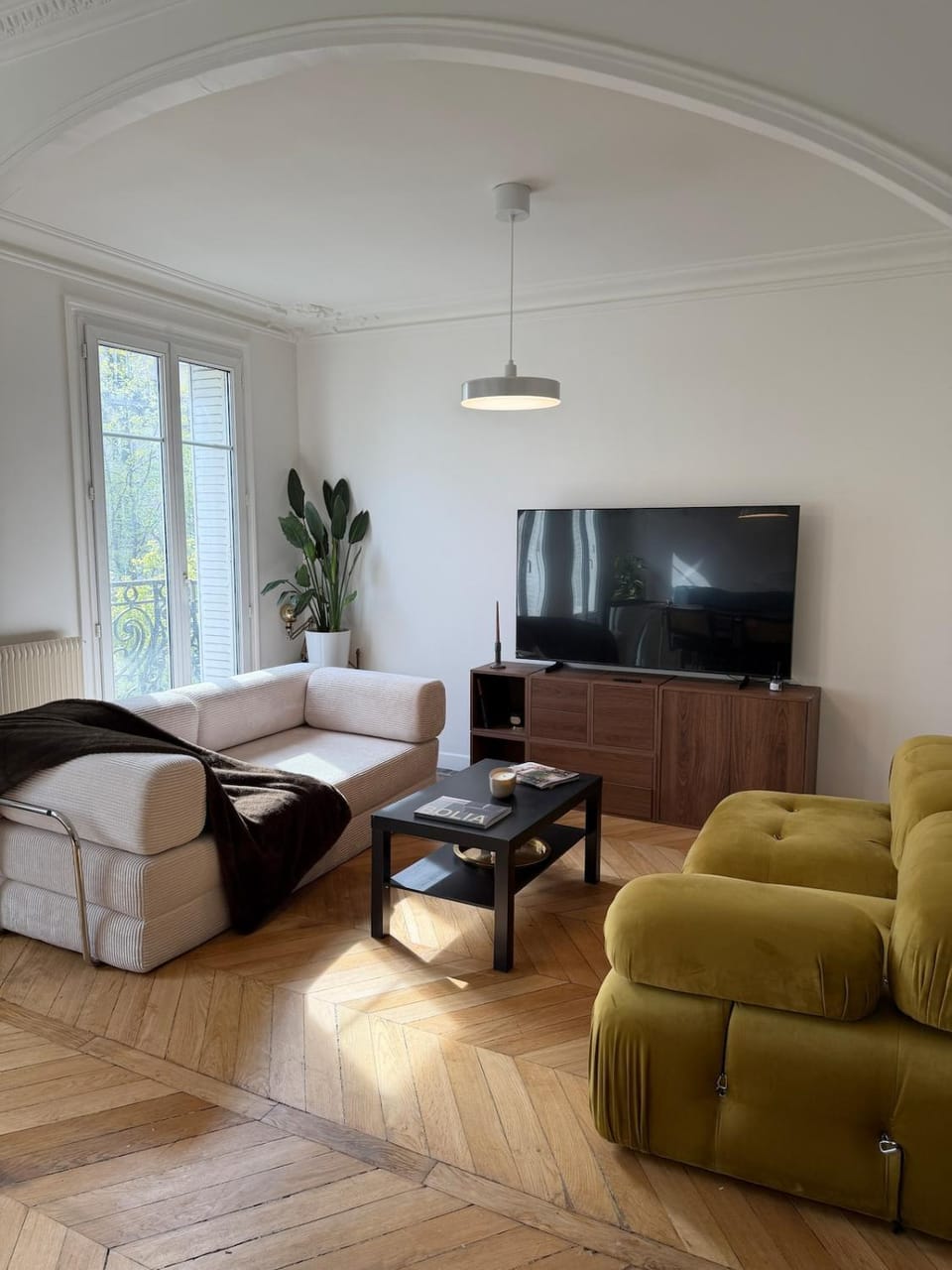 Spacious Designer Apartment near Montmartre Apartment in Paris