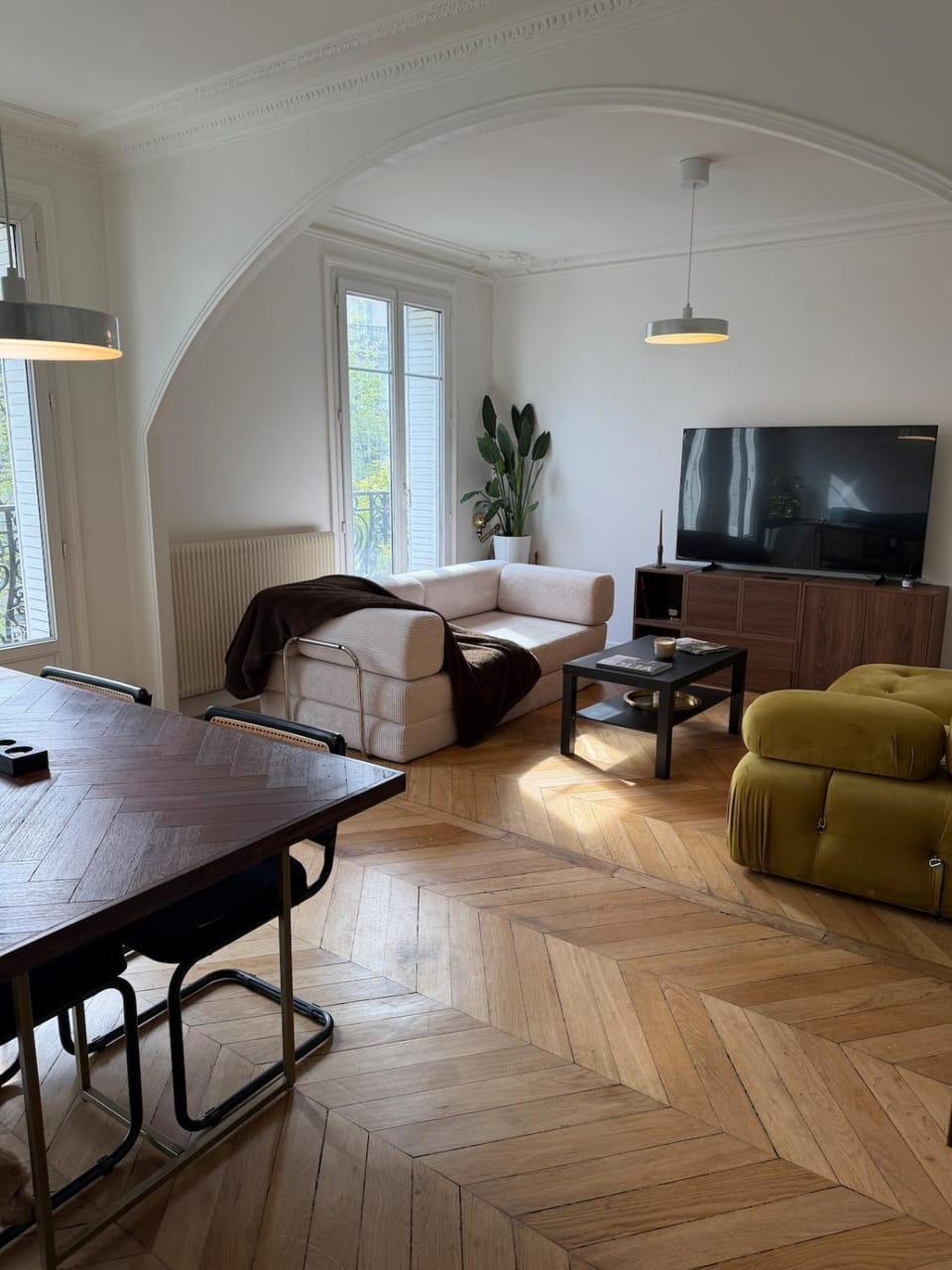 Spacious Designer Apartment near Montmartre Apartment in Paris
