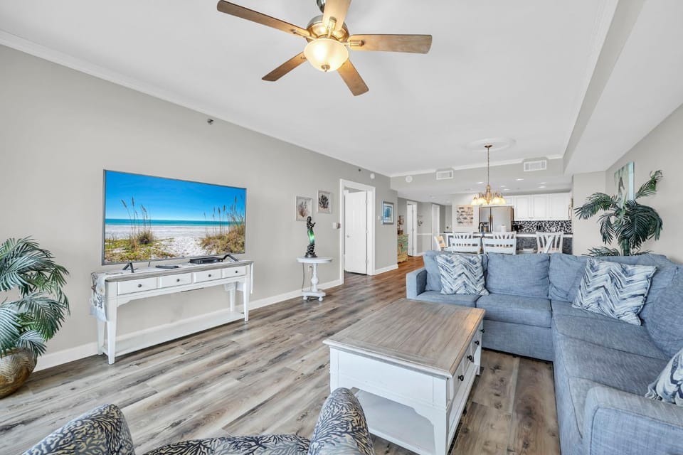 TV and multimedia, Living room, Seating area, furniture