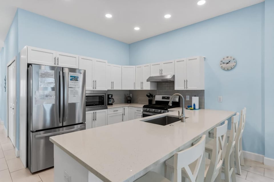 4B Balcony Beachfront access to Indian Rocks Beach House in Indian Shores