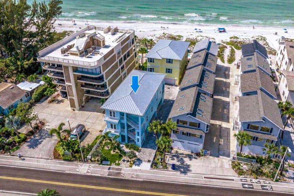 4B Balcony Beachfront access to Indian Rocks Beach House in Indian Shores