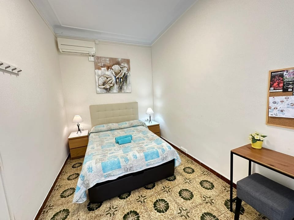 Rooms Diputacion Bed and Breakfast in Barcelona