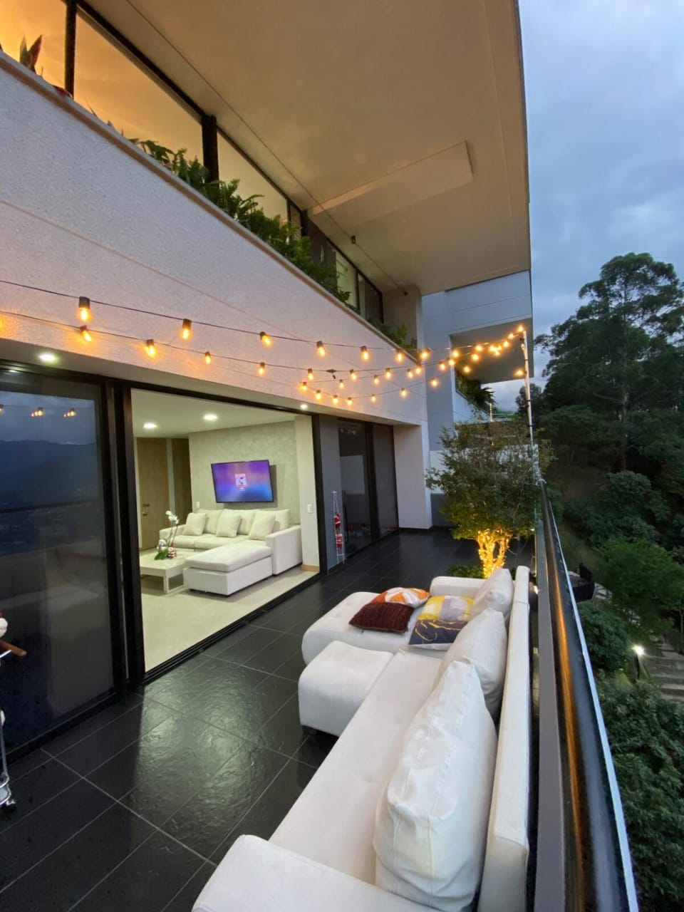 Luxury apartment in Palmas overlooking Medellín Apartment in Medellin