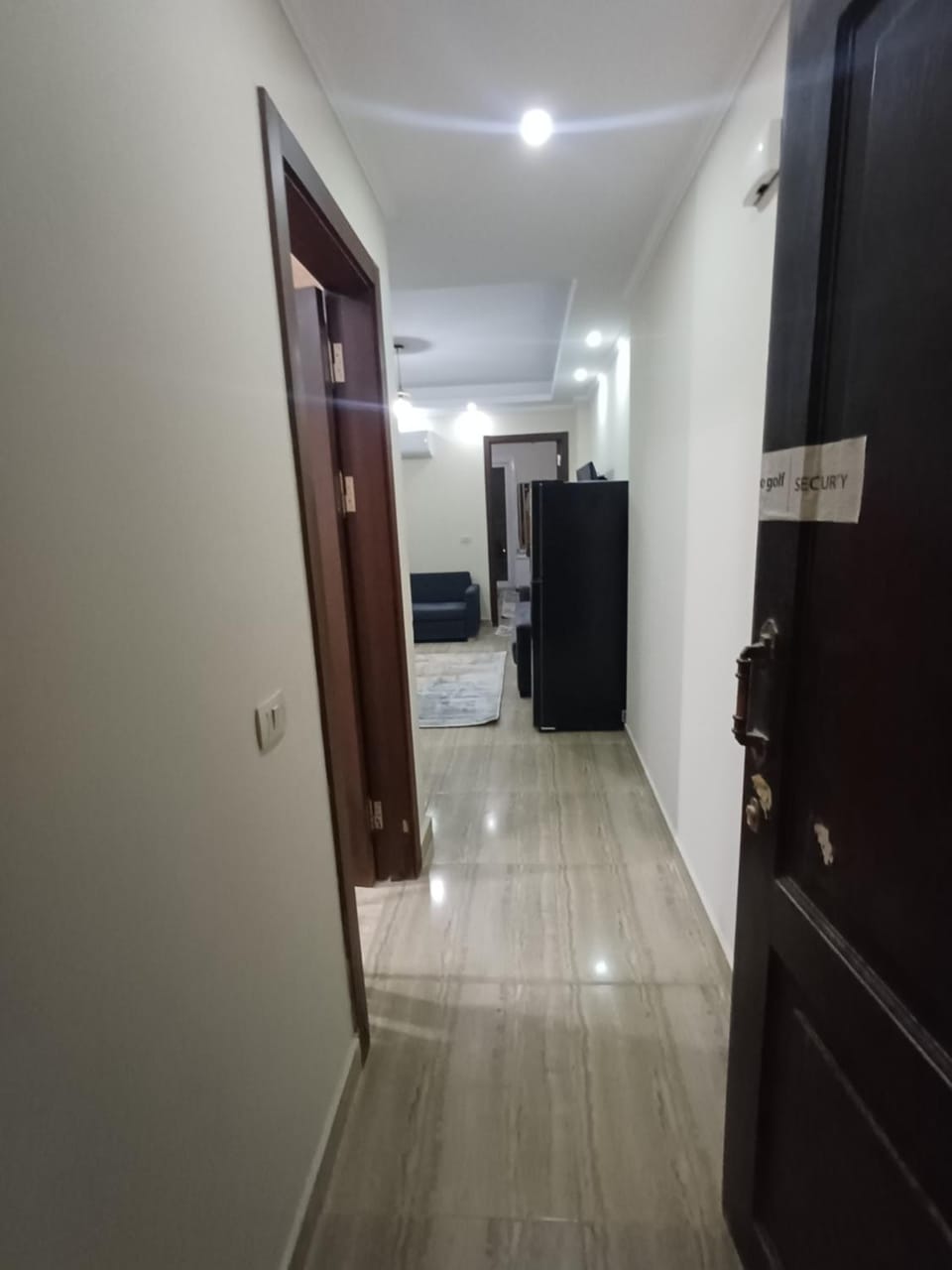 ستوديو ببورتو جولف مارينا منطقه الvip اطلاله مباشره علي البسينات وارض الحفلات وابراج العلمين Apartment in Egypt