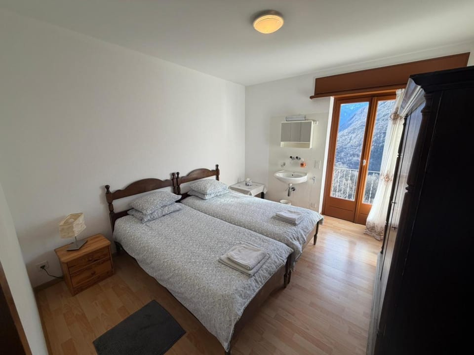 La Pergola Bed and Breakfast in Canton of Ticino