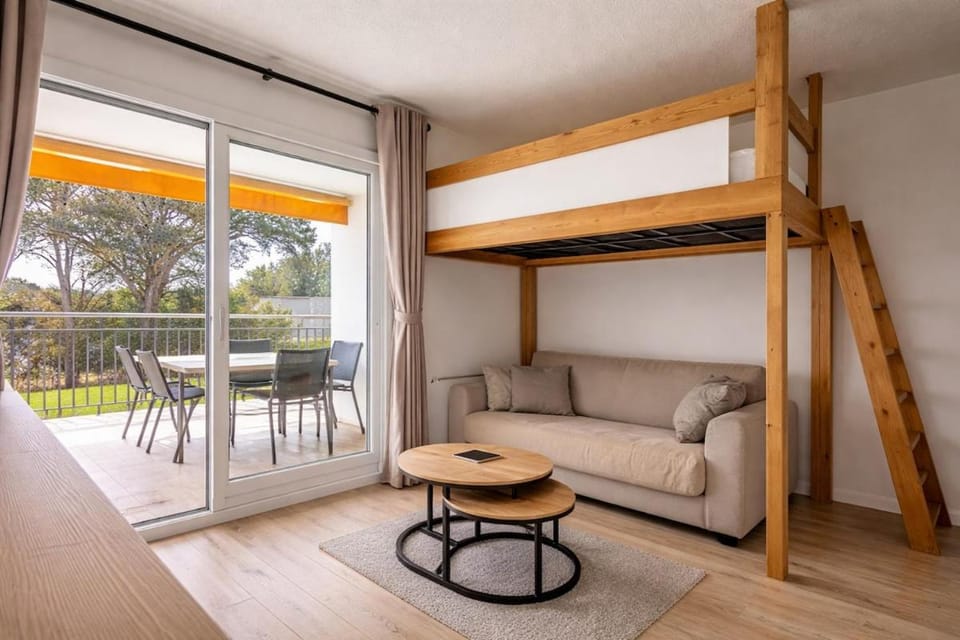 Studio avec piscine à 100 m de la plage Apartment in Fréjus