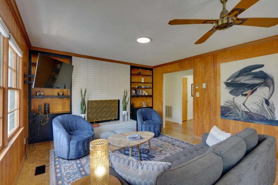 Quiet Downtown Cary Home w/ Screened Porch House in Cary