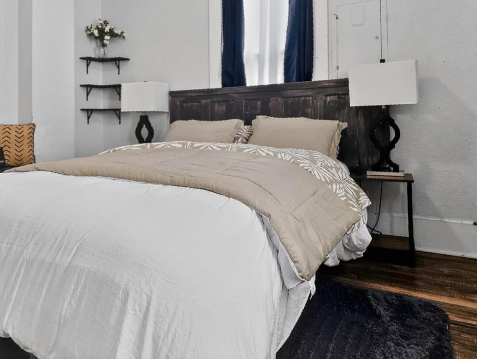 Bed, Bedroom