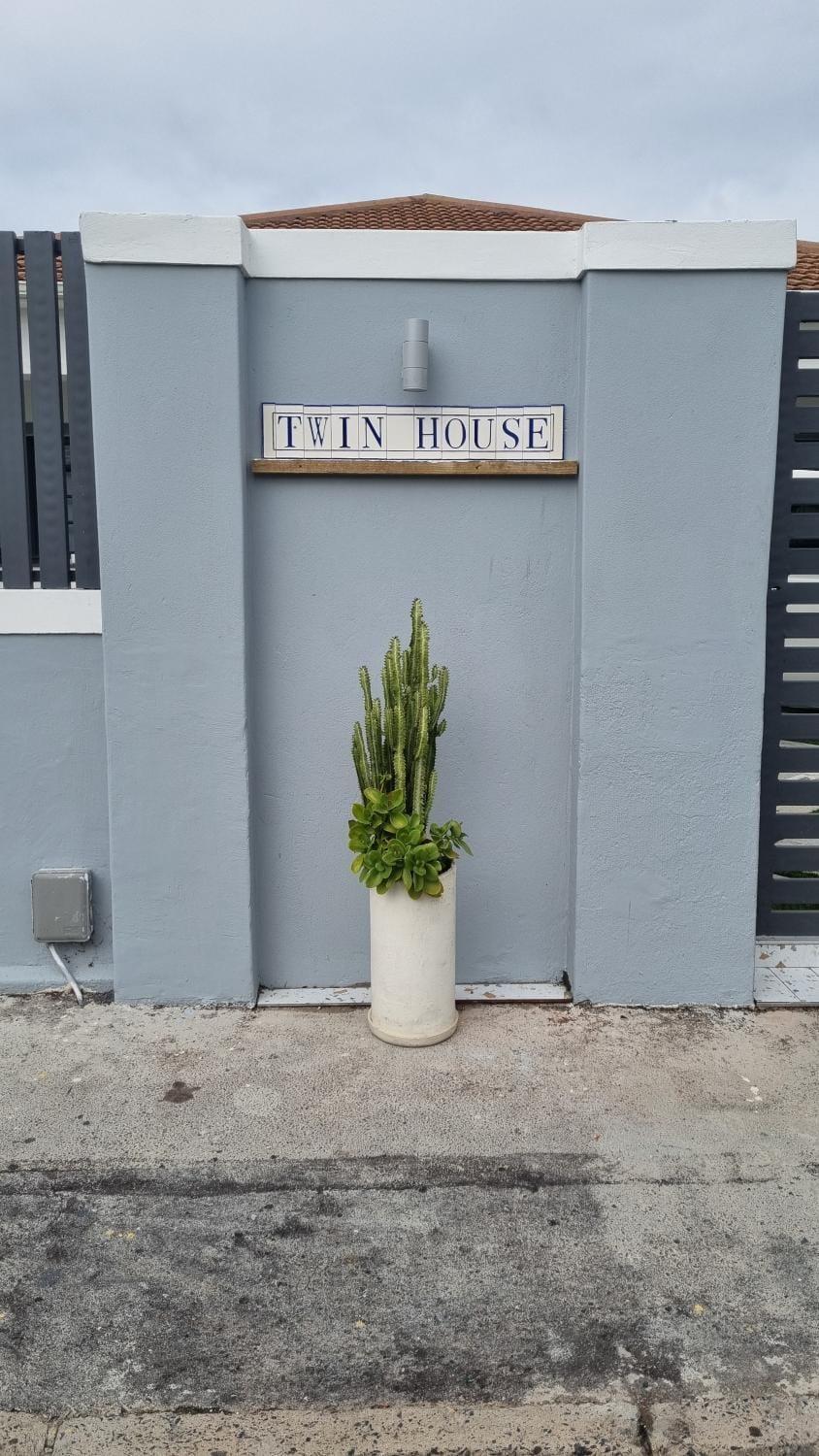 TWINHOUSE-Cape Town Bed and Breakfast in Cape Town