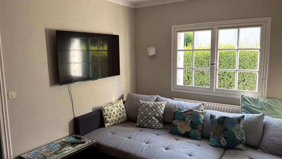 Grande maison - 4 chambres à 1 min des plages - Cabellou House in Concarneau