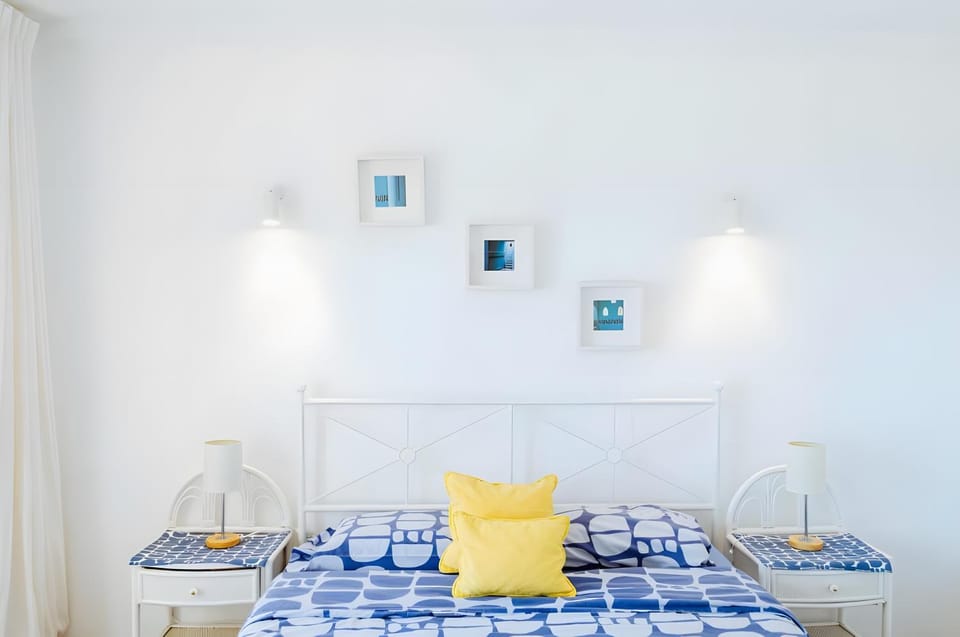 Living room, Bedroom