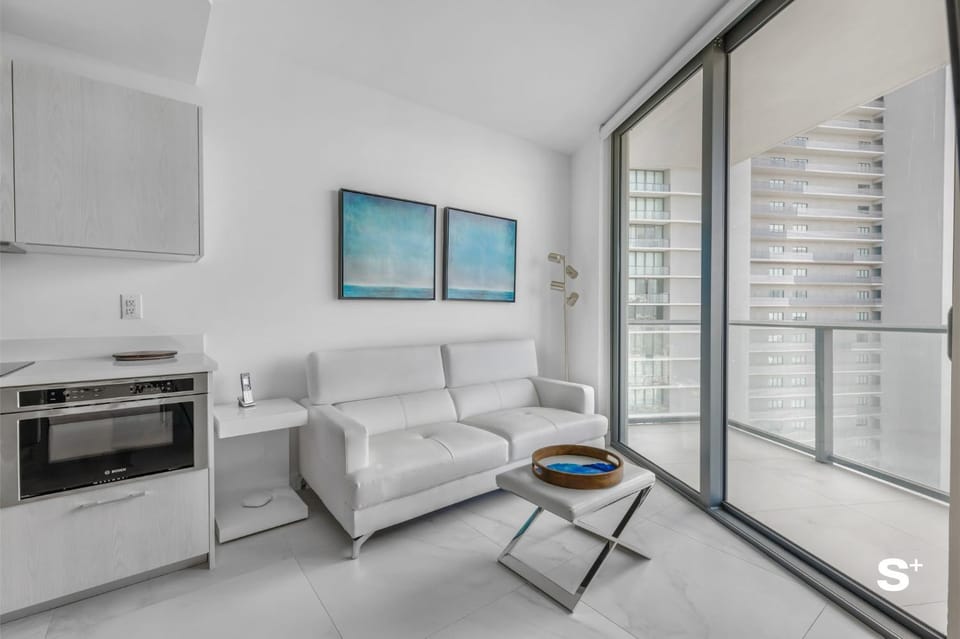 Stylish 1BD Condo in Miami - Tennis & Sauna House in Miami