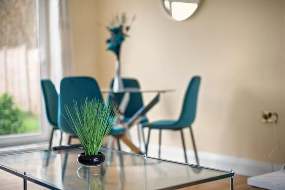 Central Reading,Free Parking, Business & Leisure House in Reading