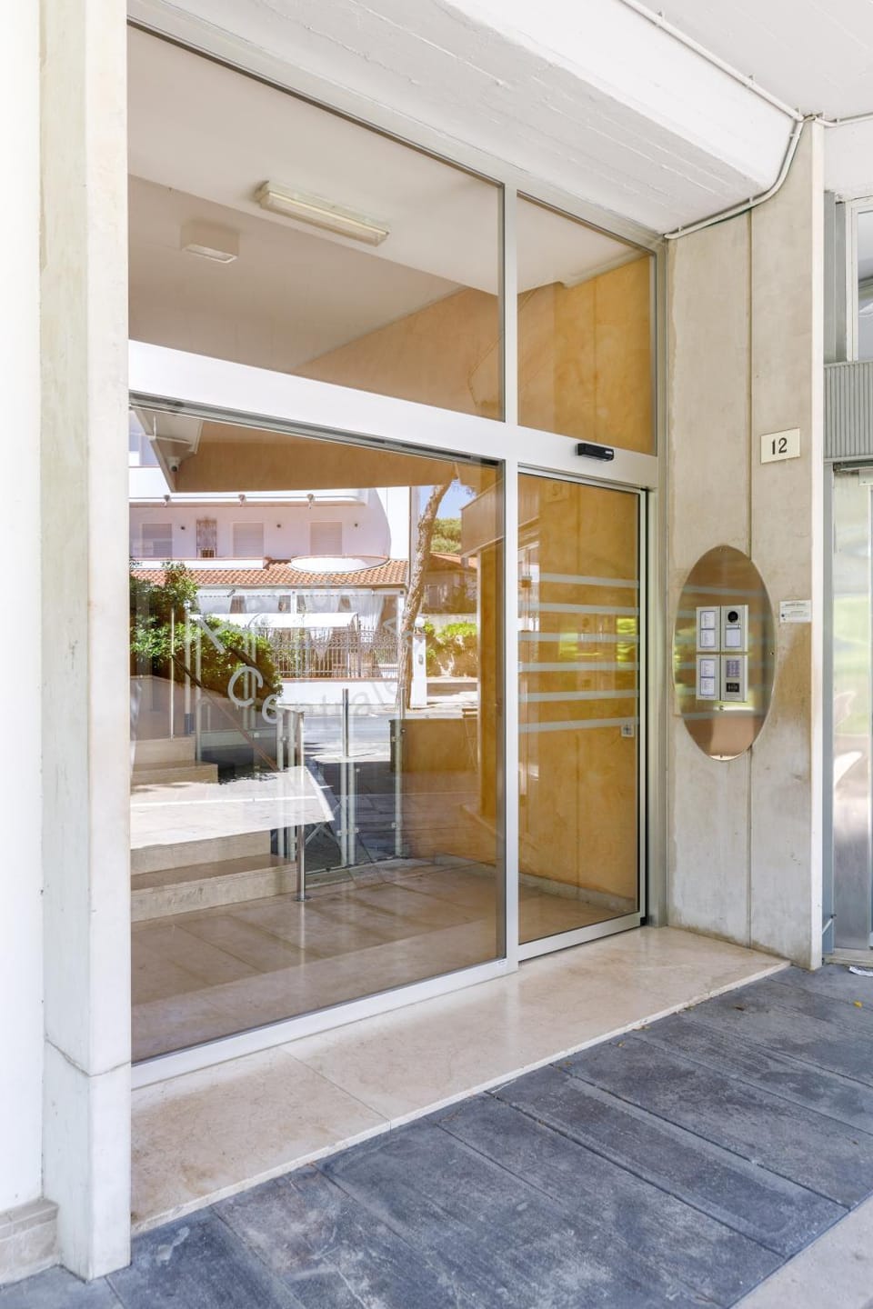 Facade/entrance, Day