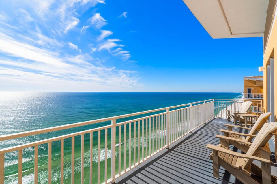 Splash 2101E - Condo In The Clouds Apartment in Panama City Beach