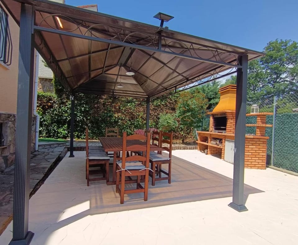 Patio, Balcony/Terrace, Dining area