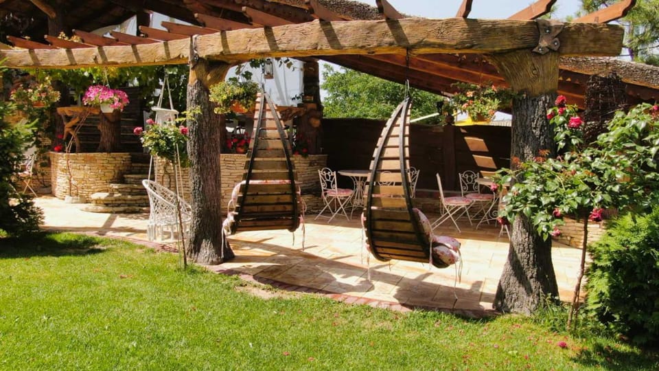 Pensiunea Casa Sobarului House in Moldova