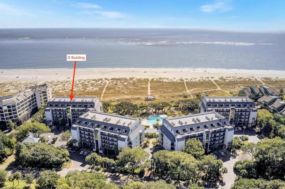 Oceanfront 3 BR Balcony Pool & Beach Access House in Wild Dunes