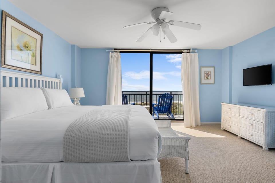Oceanfront 3 BR Balcony Pool & Beach Access House in Wild Dunes