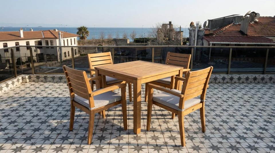 View (from property/room), Balcony/Terrace, Seating area, Dining area
