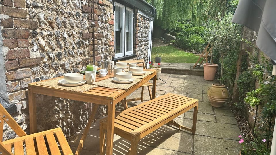 Patio, Garden view