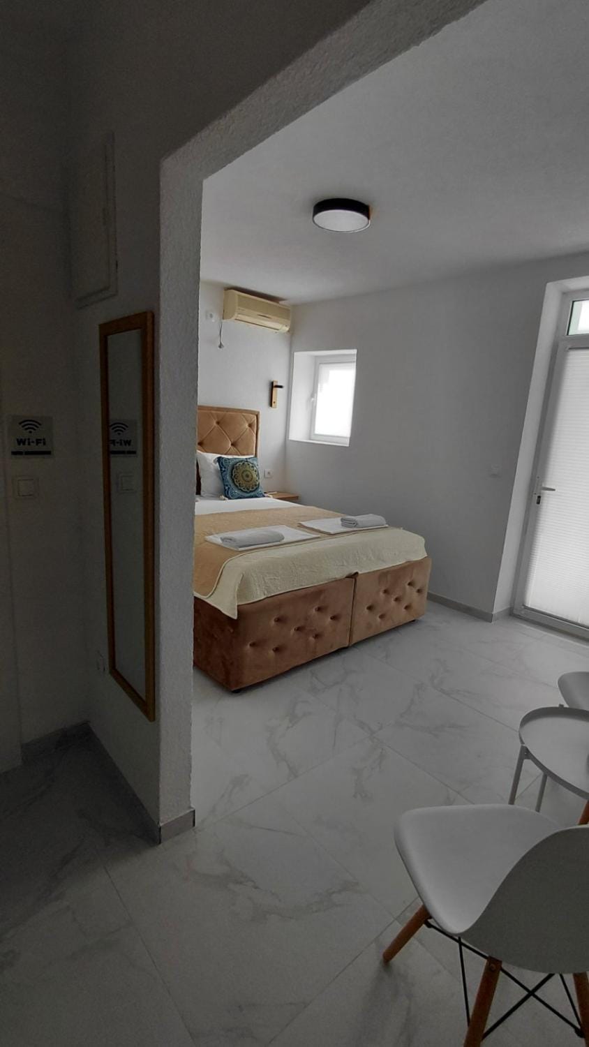Studio apartmani AHUS Apartment in Budva Municipality