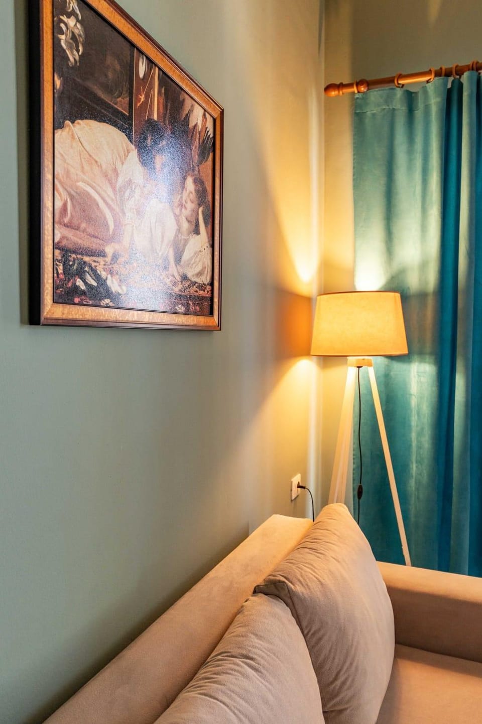 Bed, Living room, Photo of the whole room
