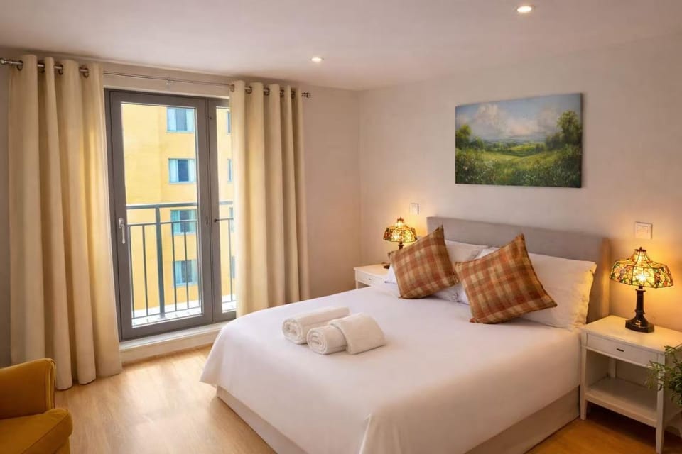 New,London Hideaway Studio Apartment in England