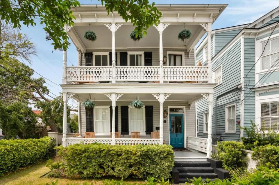 Plunge Pool Downtown Oasis Close to Bars & Shops House in Charleston