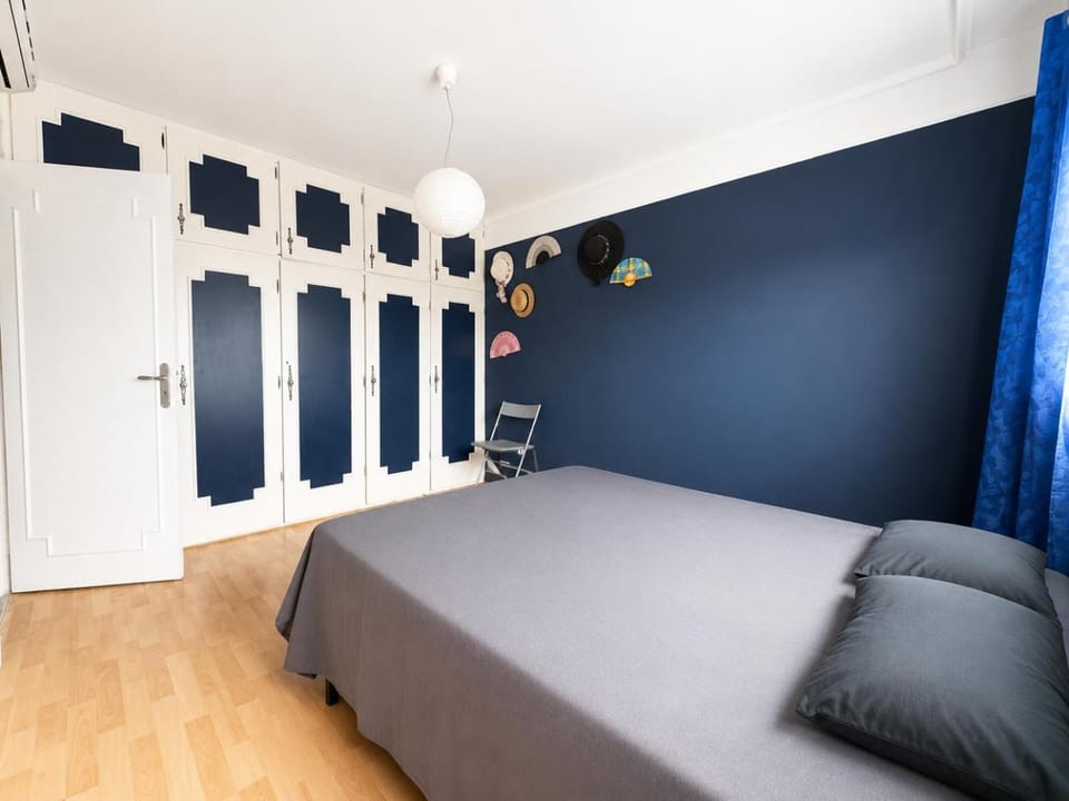 Bed, Photo of the whole room, Bedroom, wardrobe