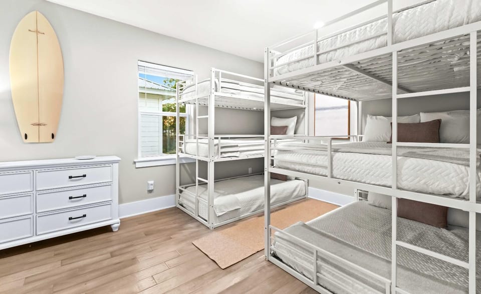 Sleeps 15- Walk to Beach - Golf Cart House in Miramar Beach
