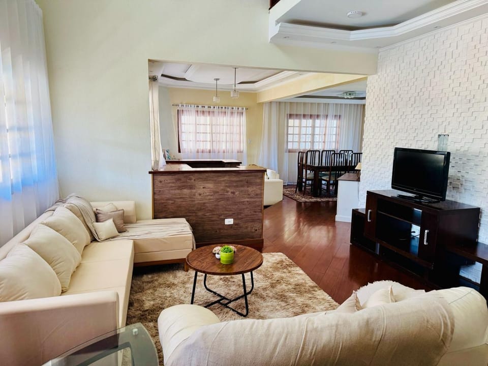 Communal lounge/ TV room, TV and multimedia, Living room, Seating area