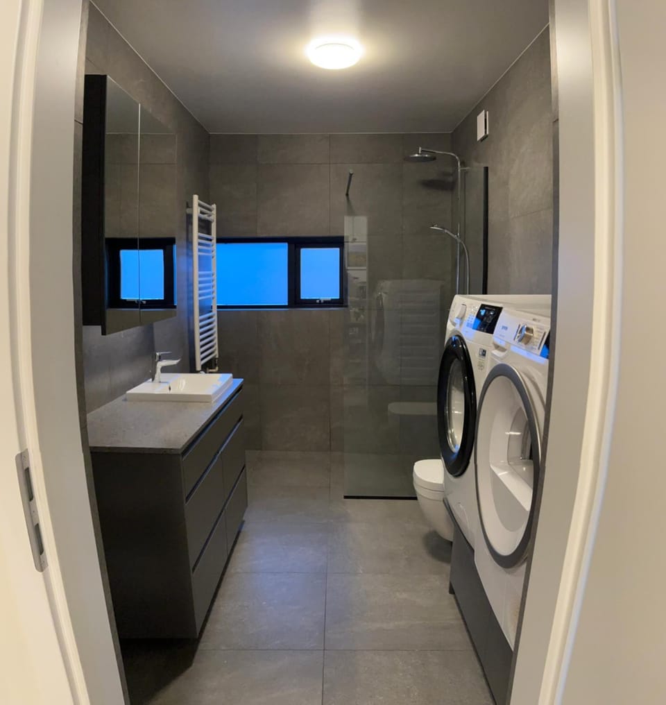 Premium Njarðvik Retreat with Outdoor Jacuzzi Apartment in Southern Peninsula Region
