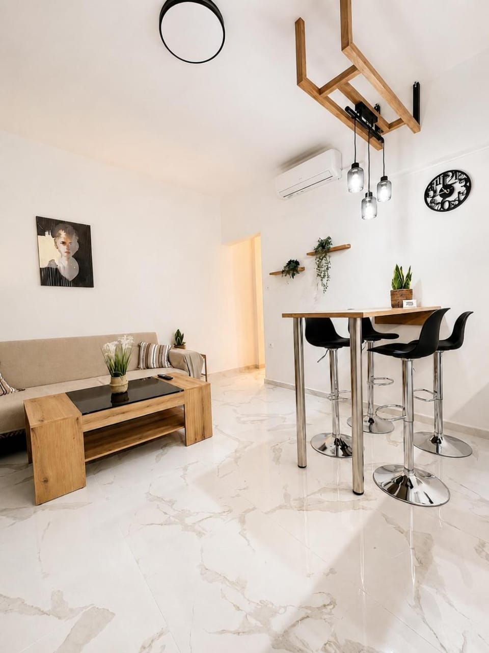 Living room, Seating area, Dining area