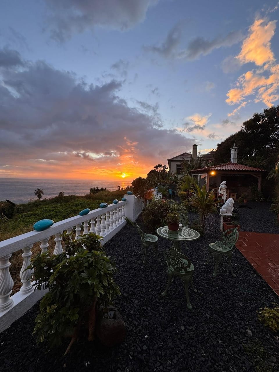 Garden, Balcony/Terrace, Sea view