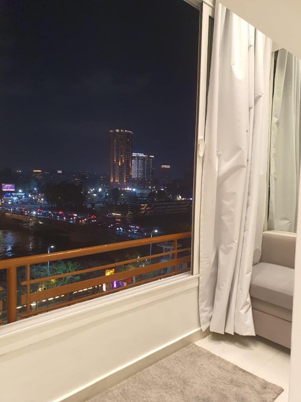 View (from property/room), City view, River view