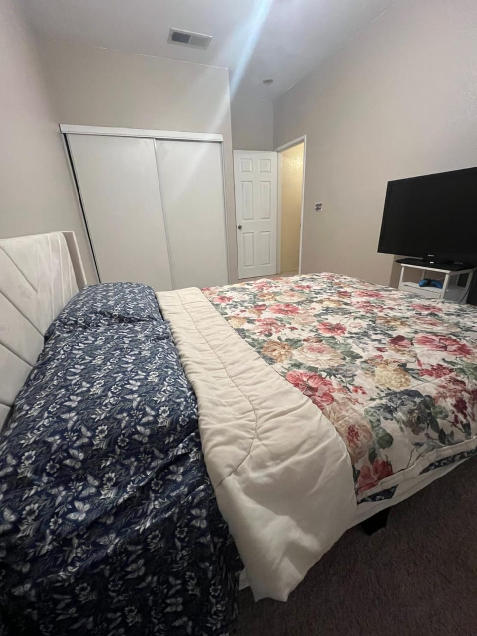 West Palmdale home Bed and Breakfast in Palmdale