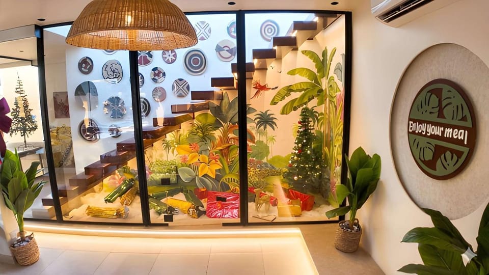 Property building, Restaurant/places to eat
