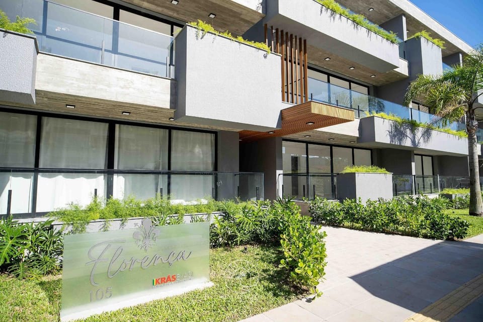 Facade/entrance, Garden