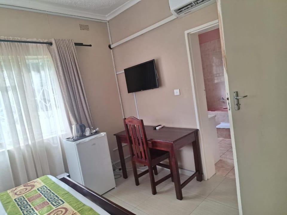 TV and multimedia, Bedroom, air conditioner