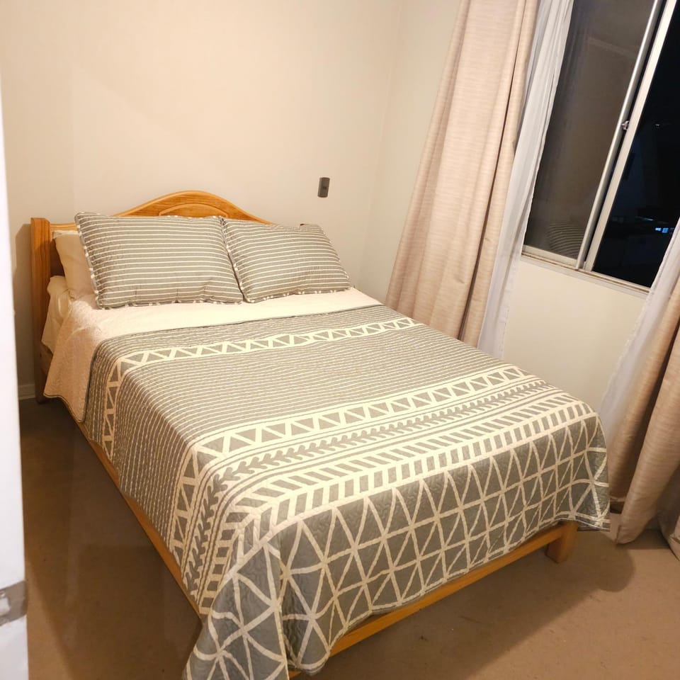 HABITACIONES DISPONIBLES A 1 CUADRA DEL LIDER DE PEÑABLANCA, Locomoción a pocos metros, colectivos, micros y metro Vacation rental in Santiago Metropolitan Region