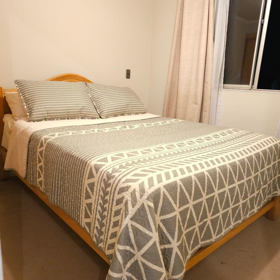 HABITACIONES DISPONIBLES A 1 CUADRA DEL LIDER DE PEÑABLANCA, Locomoción a pocos metros, colectivos, micros y metro Vacation rental in Santiago Metropolitan Region