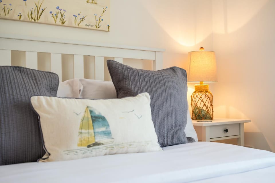 Beautiful Two Bedroom Home Near Cirencester House in Cirencester