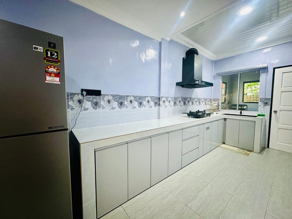 Alana Guesthouse 2 in Semporna Town NEW House in Sabah