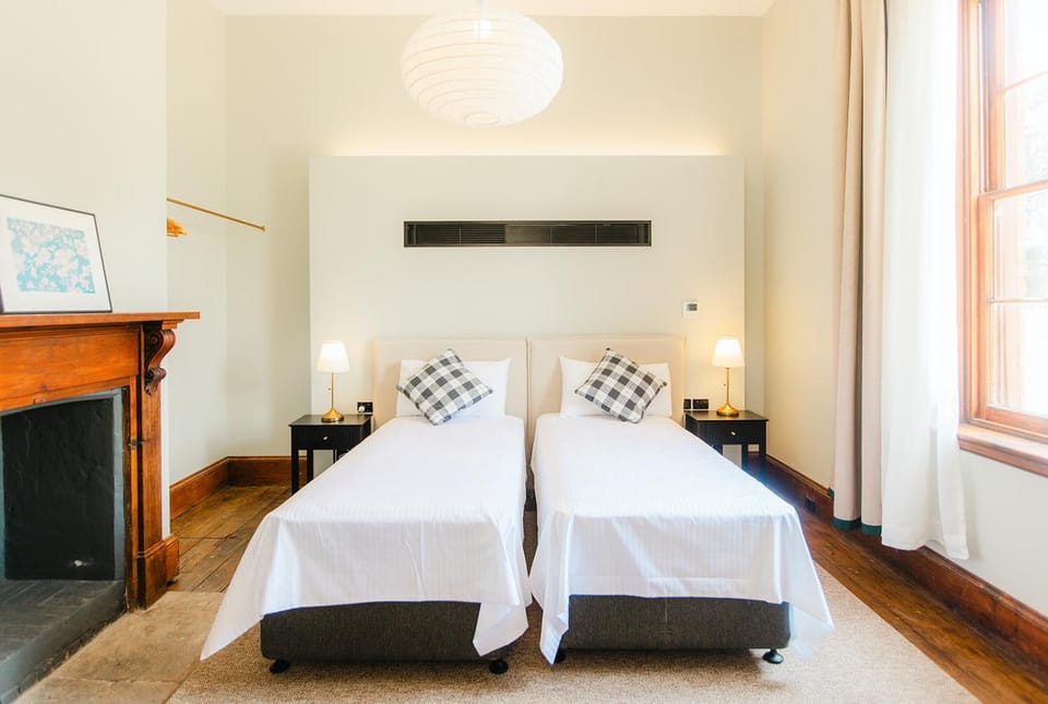 Thomas House | Saumarez Homestead House in Armidale