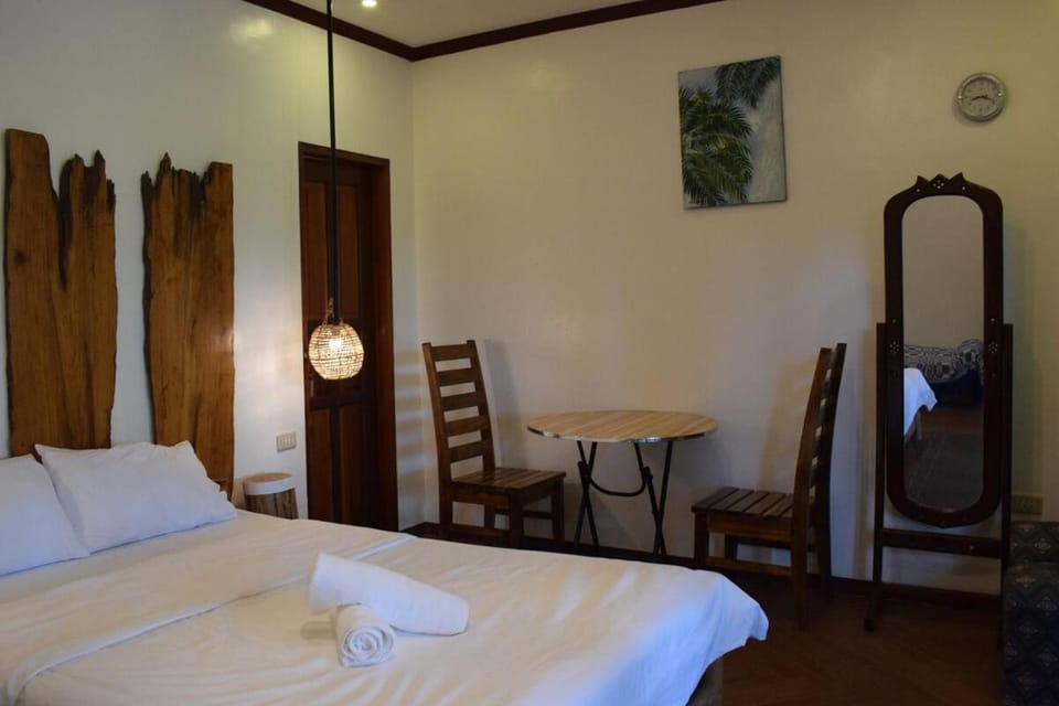 3 Bedroom House in General Luna House in General Luna